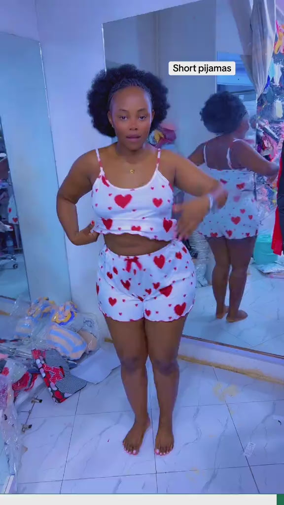 ✨ Ensemble Pyjama Femme à Motifs Cœurs – Douceur et Confort ✨